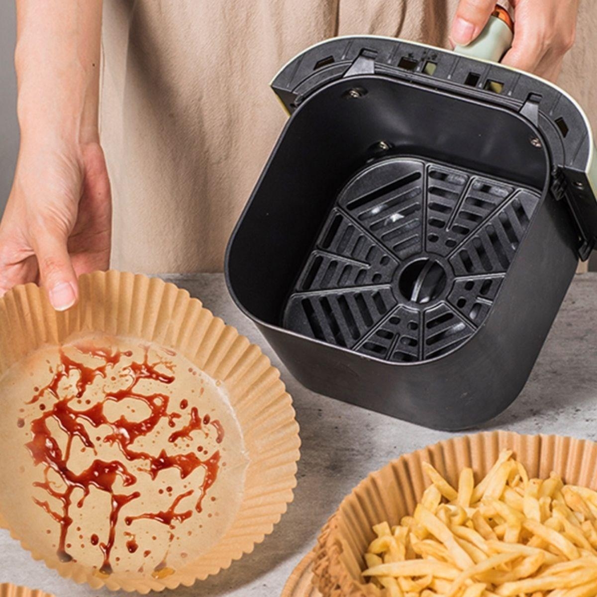 50%20Adet%2020%20cm%20AirFryer%20Pişirme%20Kağıdı%20Tek%20Kullanımlık%20Fritöz%20Yağ%20Geçirmez%20Yapışmaz%20Yuvarlak